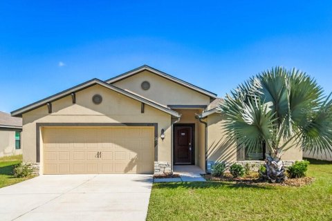 Villa ou maison à Brooksville, Floride 5 chambres, 184.5 m2 № 2420455
