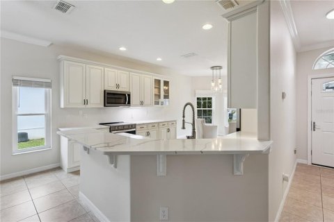 Villa ou maison à vendre à Mount Dora, Floride: 4 chambres, 172.98 m2 № 2406974 - photo 13