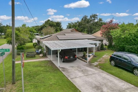 Villa ou maison à vendre à Auburndale, Floride: 3 chambres, 137.96 m2 № 2144099 - photo 2