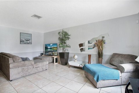 Villa ou maison à vendre à Auburndale, Floride: 3 chambres, 137.96 m2 № 2144099 - photo 6