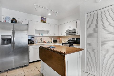 Villa ou maison à vendre à Auburndale, Floride: 3 chambres, 137.96 m2 № 2144099 - photo 9