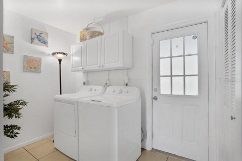 Villa ou maison à vendre à Auburndale, Floride: 3 chambres, 137.96 m2 № 2144099 - photo 13