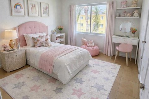 Copropriété à louer à Miami, Floride: 3 chambres, 106.84 m2 № 2056744 - photo 11