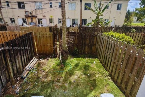 Copropriété à louer à Miami, Floride: 3 chambres, 106.84 m2 № 2056744 - photo 17