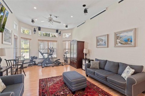 Villa ou maison à vendre à Pembroke Pines, Floride: 4 chambres, 356.56 m2 № 1980699 - photo 22