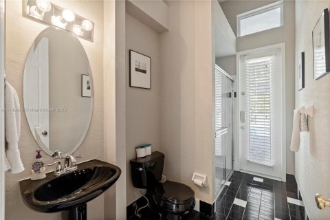 Villa ou maison à vendre à Pembroke Pines, Floride: 4 chambres, 356.56 m2 № 1980699 - photo 20