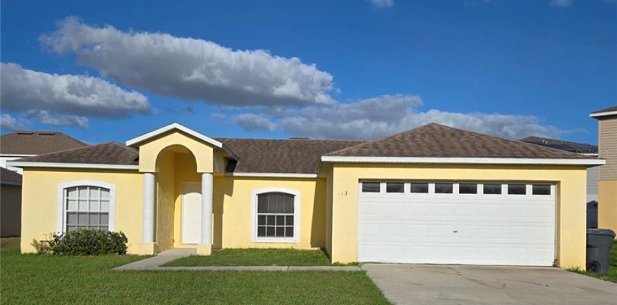House in Kissimmee, Florida 3 bedrooms, 112.32 sq.m. № 2142216