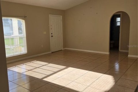 House in Kissimmee, Florida 3 bedrooms, 112.32 sq.m. № 2142216 - photo 5
