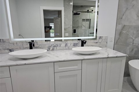 Купить виллу или дом в Палм-Бич-Гарденс, Флорида 4 спальни, № 1954485 - фото 22