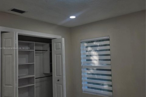 Купить виллу или дом в Палм-Бич-Гарденс, Флорида 4 спальни, № 1954485 - фото 26