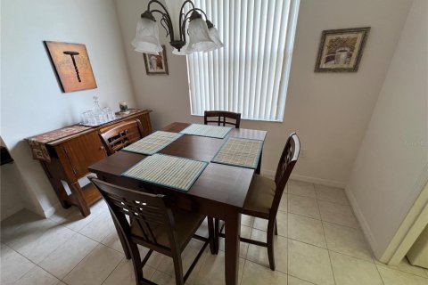 Villa ou maison à vendre à Haines City, Floride: 4 chambres, 181.72 m2 № 2098422 - photo 10