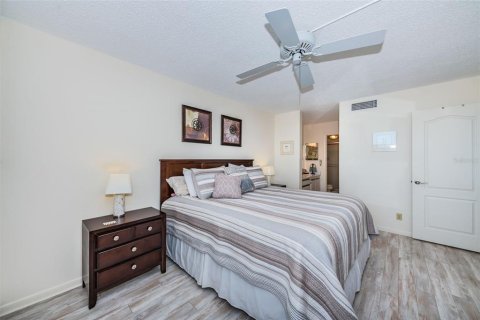 Copropriété à louer à Saint Petersburg, Floride: 2 chambres, 95.69 m2 № 1032601 - photo 12