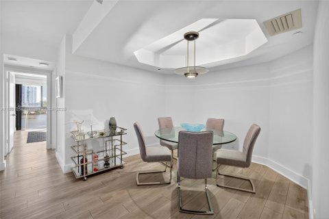 Copropriété à vendre à Aventura, Floride: 3 chambres, 130.62 m2 № 1932507 - photo 10