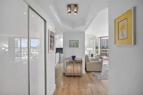 Copropriété à vendre à Aventura, Floride: 3 chambres, 130.62 m2 № 1932507 - photo 15