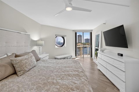 Copropriété à vendre à Aventura, Floride: 3 chambres, 130.62 m2 № 1932507 - photo 27