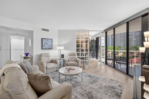 Copropriété à vendre à Aventura, Floride: 3 chambres, 130.62 m2 № 1932507 - photo 4