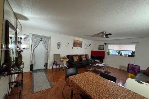 Купить кондоминиум в Норт-Лодердейл, Флорида 3 спальни, 106.84м2, № 2057818 - фото 7