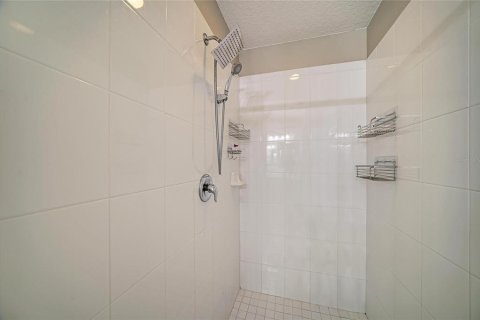 Villa ou maison à vendre à Bradenton, Floride: 7 chambres, 453.36 m2 № 2237873 - photo 30