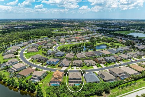 Villa ou maison à vendre à Bradenton, Floride: 7 chambres, 453.36 m2 № 2237873 - photo 2