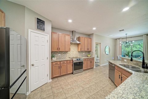 Villa ou maison à vendre à Bradenton, Floride: 7 chambres, 453.36 m2 № 2237873 - photo 17
