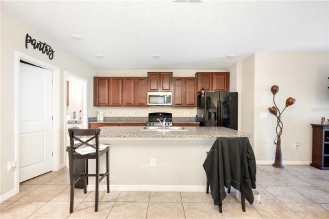 House in Ruskin, Florida 5 bedrooms, 224.36 sq.m. № 1735246 - photo 9