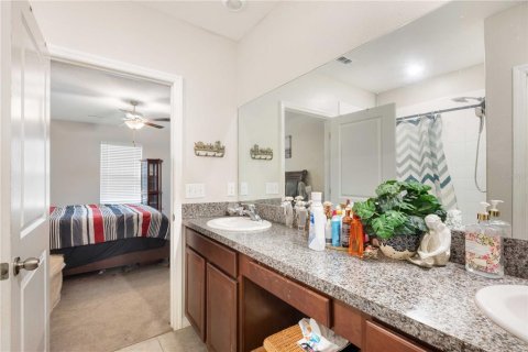 House in Ruskin, Florida 5 bedrooms, 224.36 sq.m. № 1735246 - photo 27