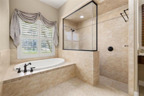 House in Lakeland, Florida 4 bedrooms, 294.04 sq.m. № 2112259 - photo 26