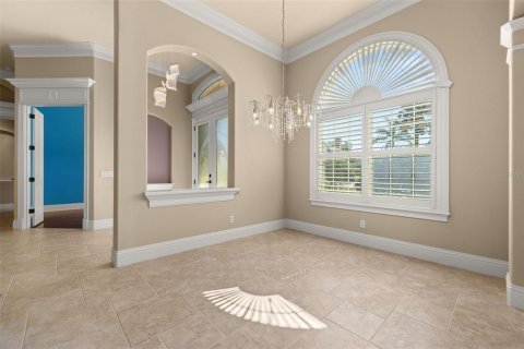 House in Lakeland, Florida 4 bedrooms, 294.04 sq.m. № 2112259 - photo 10