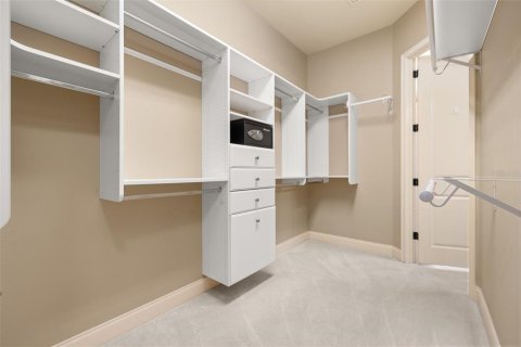 House in Lakeland, Florida 4 bedrooms, 294.04 sq.m. № 2112259 - photo 23