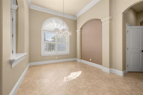 House in Lakeland, Florida 4 bedrooms, 294.04 sq.m. № 2112259 - photo 9