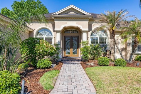 House in Lakeland, Florida 4 bedrooms, 294.04 sq.m. № 2112259 - photo 4