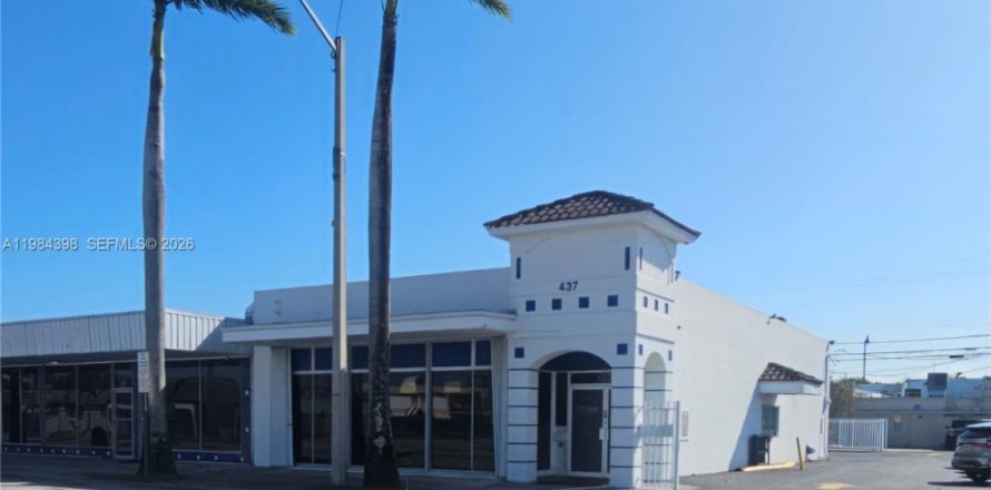 Коммерческая недвижимость в Хомстед, Флорида № 2047274