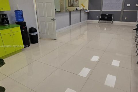 Купить коммерческую недвижимость в Хомстед, Флорида № 2047274 - фото 6