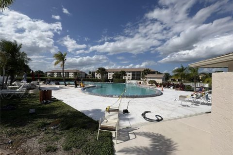 Condo in Punta Gorda, Florida, 2 bedrooms № 2094870 - photo 26