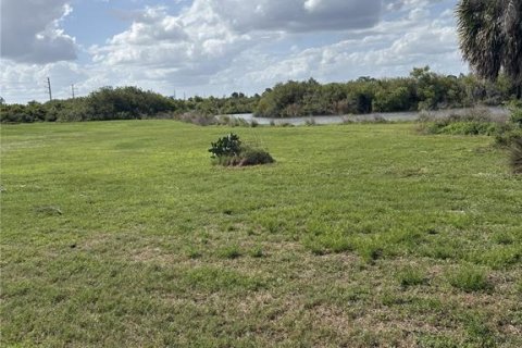 Condo in Punta Gorda, Florida, 2 bedrooms № 2094870 - photo 22