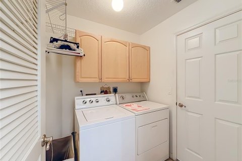 House in Leesburg, Florida 3 bedrooms, 150.59 sq.m. № 2400381 - photo 25