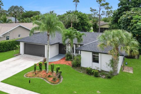House in Royal Palm Beach, Florida 3 bedrooms, 131.83 sq.m. № 2399889 - photo 15