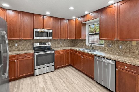 House in Royal Palm Beach, Florida 3 bedrooms, 131.83 sq.m. № 2399889 - photo 8