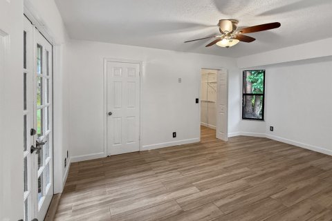 House in Royal Palm Beach, Florida 3 bedrooms, 131.83 sq.m. № 2399889 - photo 18