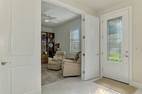 House in Sarasota, Florida 2 bedrooms, 143.81 sq.m. № 1898924 - photo 4