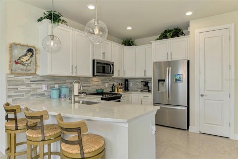 House in Sarasota, Florida 2 bedrooms, 143.81 sq.m. № 1898924 - photo 11