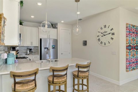 House in Sarasota, Florida 2 bedrooms, 143.81 sq.m. № 1898924 - photo 9