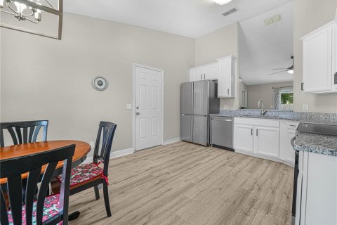 Casa en venta en Winter Haven, Florida, 3 dormitorios, 108.14 m2 № 2230508 - foto 13