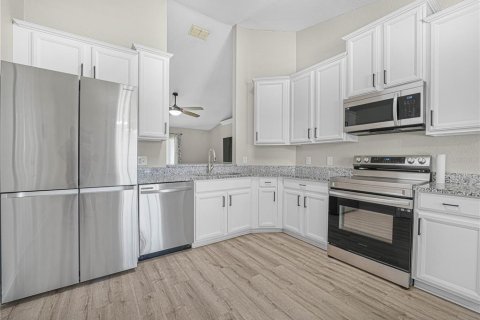 Casa en venta en Winter Haven, Florida, 3 dormitorios, 108.14 m2 № 2230508 - foto 11