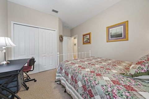 House in Bradenton, Florida 3 bedrooms, 208.75 sq.m. № 2150174 - photo 21