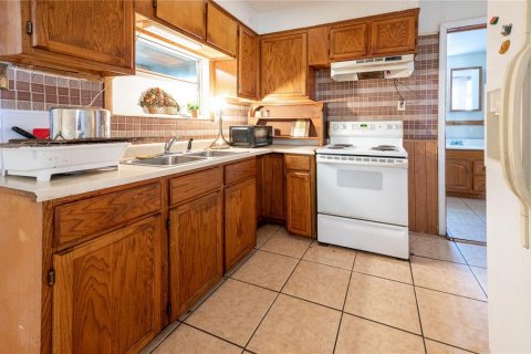 Villa ou maison à vendre à Tampa, Floride: 2 chambres, 118.17 m2 № 2339343 - photo 12