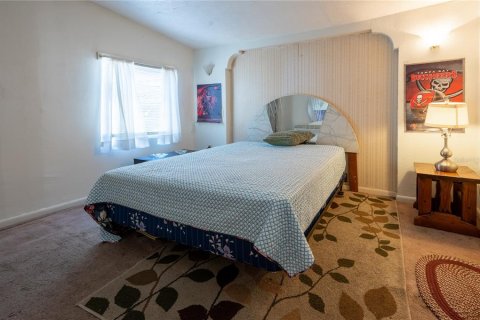 Villa ou maison à vendre à Tampa, Floride: 2 chambres, 118.17 m2 № 2339343 - photo 17