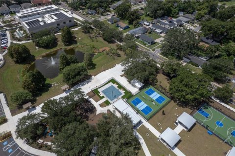 Villa ou maison à vendre à Tampa, Floride: 2 chambres, 118.17 m2 № 2339343 - photo 24