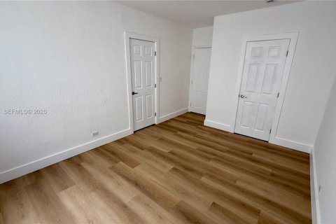 Condo in Miami Beach, Florida, 1 bedroom  № 2264932 - photo 14