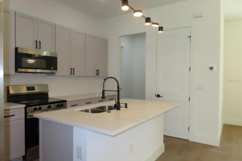 Casa en venta en North Port, Florida, 4 dormitorios, 183.48 m2 № 2209497 - foto 11